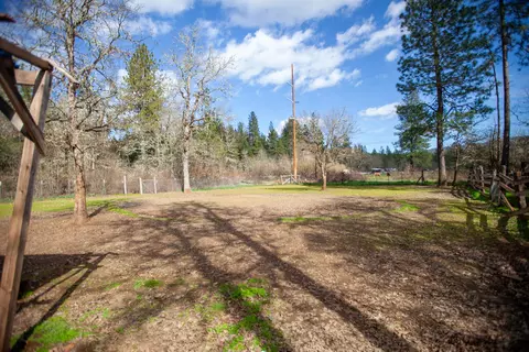 3759 Dick George Rd, Cave Junction, OR 97523 photo 4
