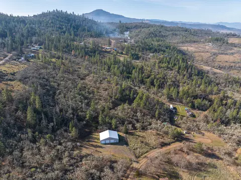 365 White Tail Dr, Eagle Point, OR 97524 photo 14