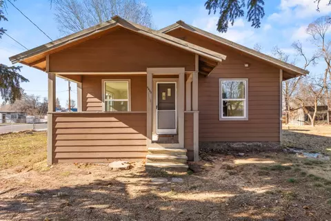 3756 Altamont Dr, Klamath Falls, OR 97603