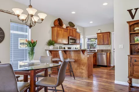 Dining - 62661 Hawkview Rd, Bend, OR 97701 photo 4 of 4