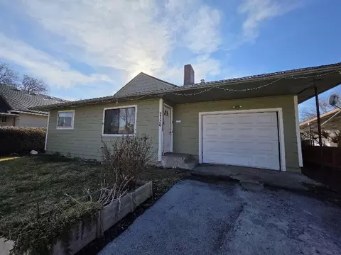 Exterior - 2136 Eberlein Ave, Klamath Falls, OR 97601 photo 3 of 10