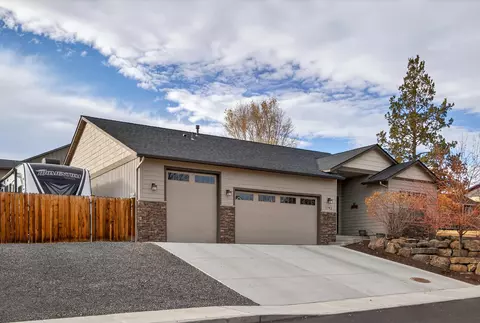 2793 SW 33rd St, Redmond, OR 97756