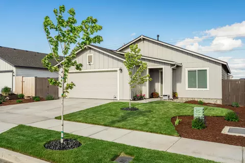 3556 NW 10th Pl, Redmond, OR 97756