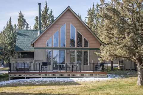 8855 Canyon Wren Ct, Redmond, OR 97756