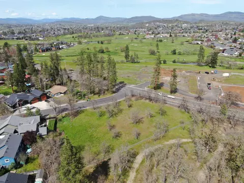echo way #TAX 901, Eagle Point, OR 97524