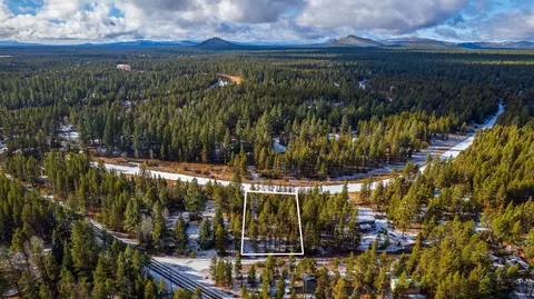 17219 Pasadena Rd, Bend, OR 97707