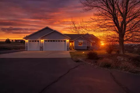 569 SE Nugget Ln, Madras, OR 97741