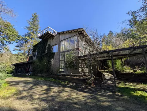 17019 Williams Hwy, Williams, OR 97544