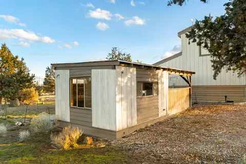 Other - 21150 SW Gift Rd, Bend, OR 97703 photo 2 of 8