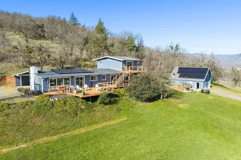 6251 Ventura Ln, Central Point, OR 97502