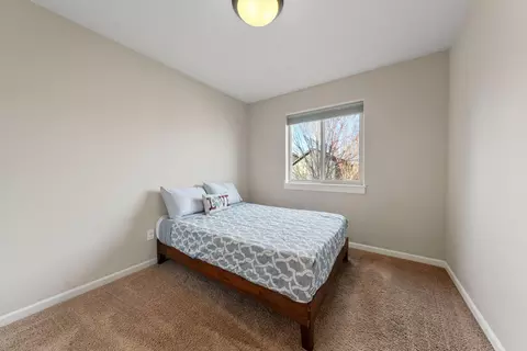Bedroom - 20760 NE Smoke Stack Ln, Bend, OR 97701 photo 2 of 3