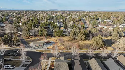 View/Area - 20760 NE Smoke Stack Ln, Bend, OR 97701 photo 3 of 3