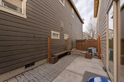 Exterior - 20760 NE Smoke Stack Ln, Bend, OR 97701 photo 5 of 7