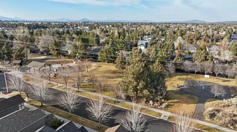 View/Area - 20760 NE Smoke Stack Ln, Bend, OR 97701 photo 2 of 3