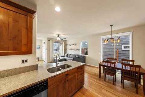 Kitchen - 20760 NE Smoke Stack Ln, Bend, OR 97701 photo 5 of 5