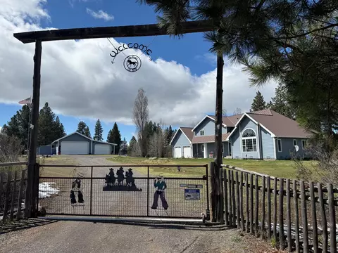 44220 Cowboy Hill Ln, Chiloquin, OR 97624