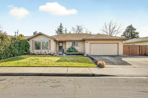 3216 Century Way, Medford, OR 97504