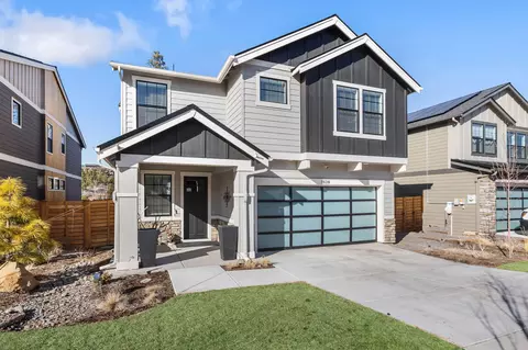 19318 SW Marshmallow Pl, Bend, OR 97702