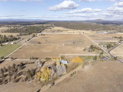 View/Area - 19190 Pinehurst Rd, Bend, OR 97703 photo 5 of 9