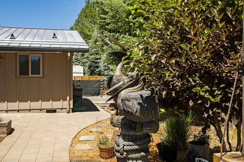 Exterior - 56532 Eclipse Dr, Bend, OR 97707 photo 13 of 18