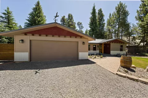 Exterior - 56532 Eclipse Dr, Bend, OR 97707 photo 2 of 18