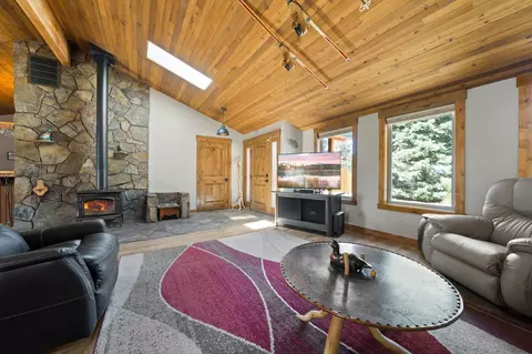 Living - 56532 Eclipse Dr, Bend, OR 97707 photo 4 of 5
