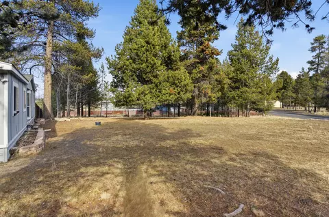 53263 Bridge Dr, La Pine, OR 97739 photo 9