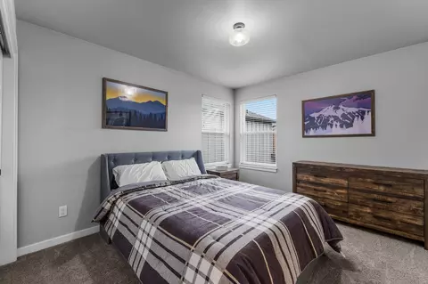 Bedroom - 20475 Del Coco Ct, Bend, OR 97702 photo 1 of 3