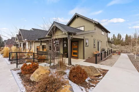 1078 E Black Butte Ave, Sisters, OR 97759