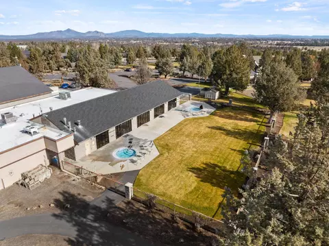 View/Area - 8524 Forest Ridge Loop, Redmond, OR 97756 photo 13 of 23