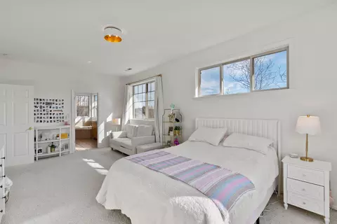 Bedroom - 8524 Forest Ridge Loop, Redmond, OR 97756 photo 2 of 6