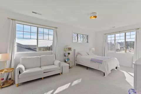 Bedroom - 8524 Forest Ridge Loop, Redmond, OR 97756 photo 1 of 6