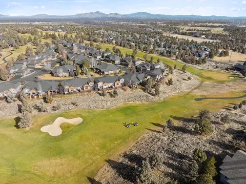 View/Area - 8524 Forest Ridge Loop, Redmond, OR 97756 photo 17 of 23