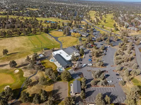 View/Area - 8524 Forest Ridge Loop, Redmond, OR 97756 photo 7 of 23