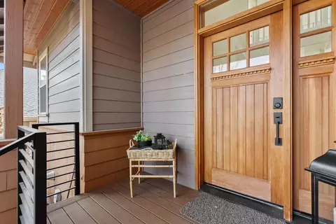 Entry Way - 8524 Forest Ridge Loop, Redmond, OR 97756 photo 1 of 5