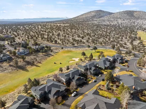 View/Area - 8524 Forest Ridge Loop, Redmond, OR 97756 photo 19 of 23