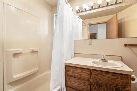 Bath - 15218 Ponderosa Loop, La Pine, OR 97739 photo 1 of 2