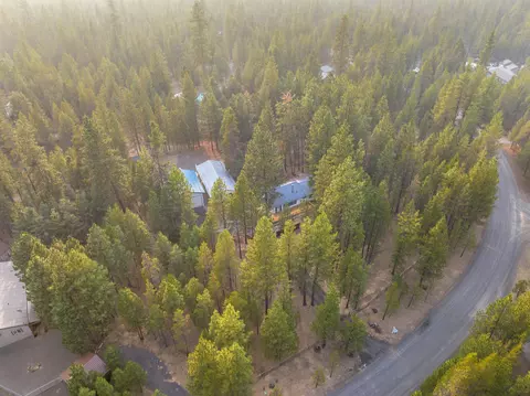 View/Area - 15218 Ponderosa Loop, La Pine, OR 97739 photo 2 of 3