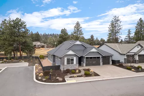 3031 NW Hidden Ridge Dr, Bend, OR 97703