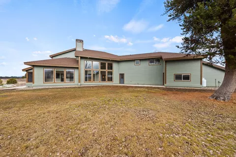 Exterior - 52975 Riverview Dr, La Pine, OR 97739 photo 15 of 18