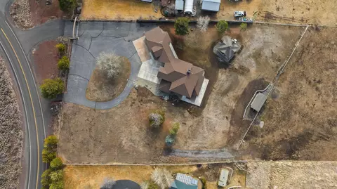 View/Area - 52975 Riverview Dr, La Pine, OR 97739 photo 10 of 11