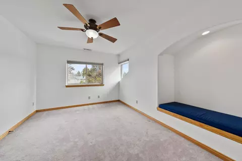 Bedroom - 52975 Riverview Dr, La Pine, OR 97739 photo 6 of 9