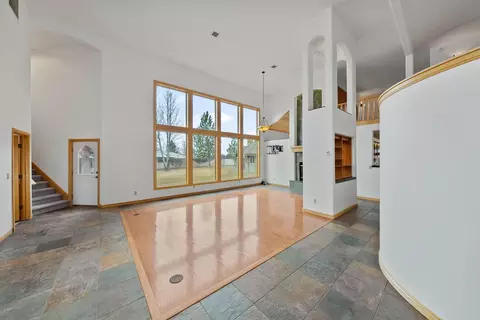 Living - 52975 Riverview Dr, La Pine, OR 97739 photo 1 of 10