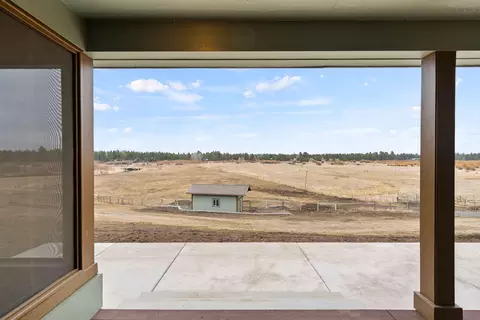 Exterior - 52975 Riverview Dr, La Pine, OR 97739 photo 10 of 18