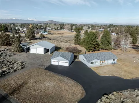 61747 Somerset Dr, Bend, OR 97702