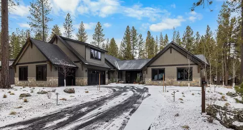 56300 Trailmere Cir #LOT 246, Bend, OR 97707