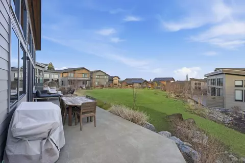 Exterior - 19170 Gateway Loop, Bend, OR 97702 photo 1 of 6