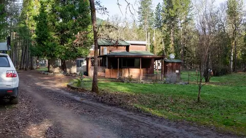 4015 Pleasant Creek Rd, Rogue River, OR 97537