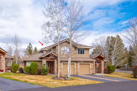 61783 Metolius Dr, Bend, OR 97702