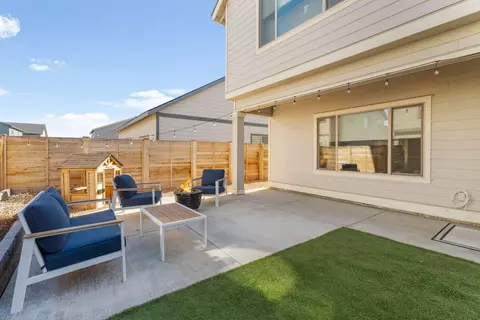 20608 Rolen Ave, Bend, OR 97702